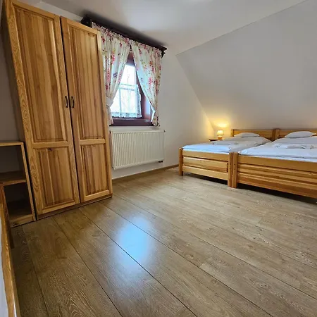 Nyaraló Drevenice Bölényfalu